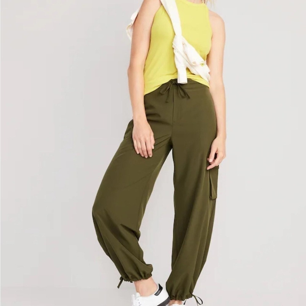 Old Navy StretchTech Cargo Jogger Pants Olive Green High Waisted